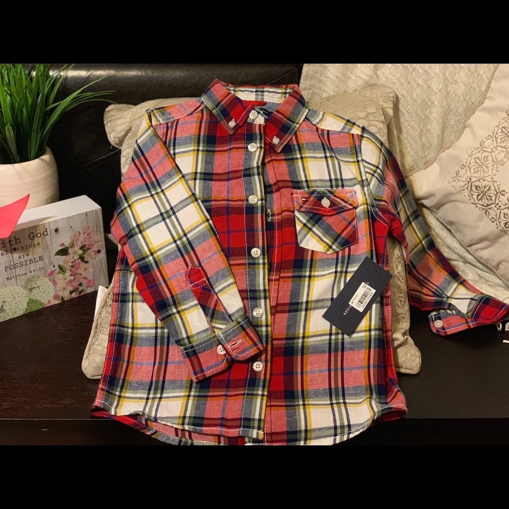 Boys NWT Tommy Hilfiger plaid cotton shirt